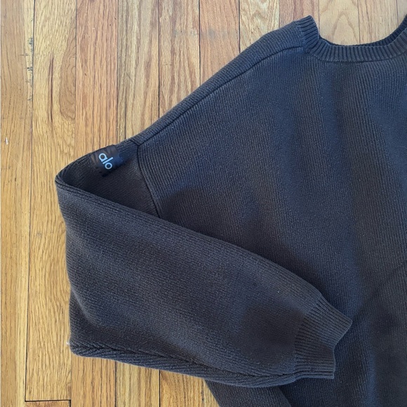 SOLD Alo Scholar Knit Set - Picture 2 of 5